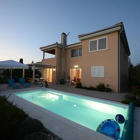 Mara Apartment Petrcane
