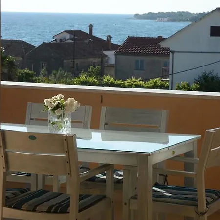 Mara Apartment Petrcane