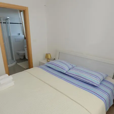 Mara Apartment Petrcane