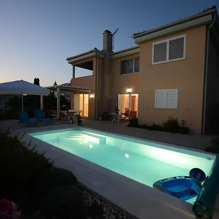 Mara Apartmán *