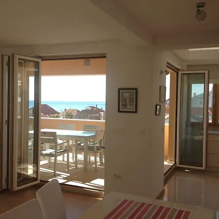 Mara Apartment *