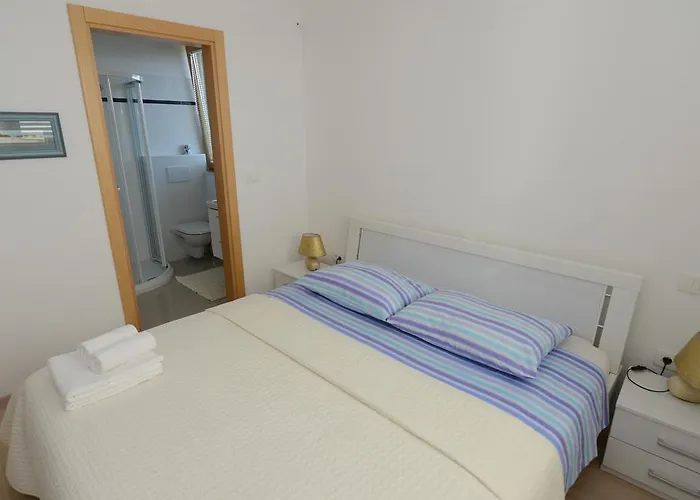 Mara Apartman Petrcane